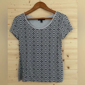 Banana Republic Luxe Touch Tee XS Gray Brown Soft Stretch Short Sleeve Top